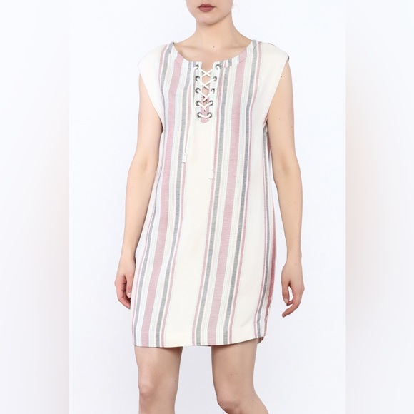 Cupcakes and cashmere Reed dress - Picture 1 of 5